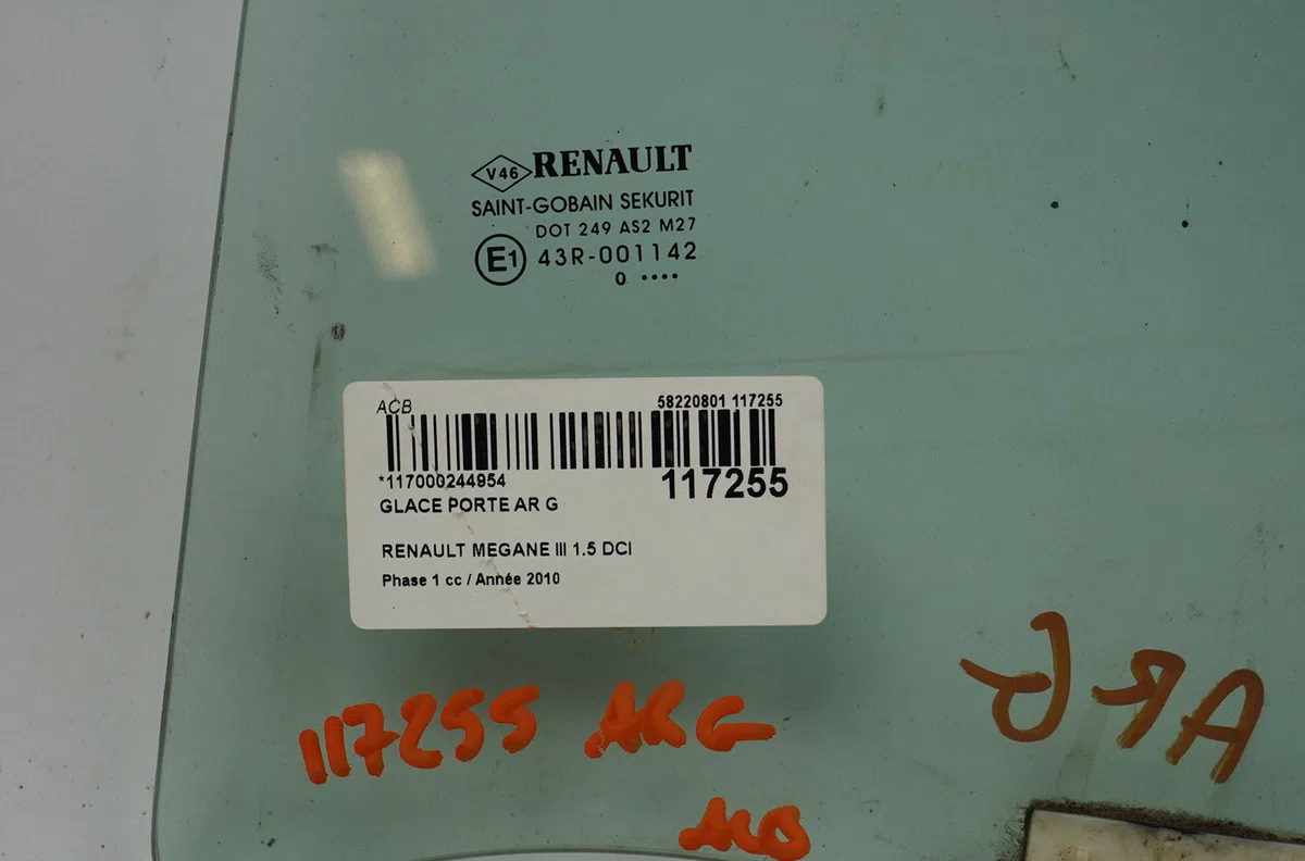 Glace porte ar g Renault MEGANE III 3-5 portes (BZ0-1_, B3_) 1.5 dci (bz09, bz0d, bz1w, bz29, bz14) (2009) 5 portes occa