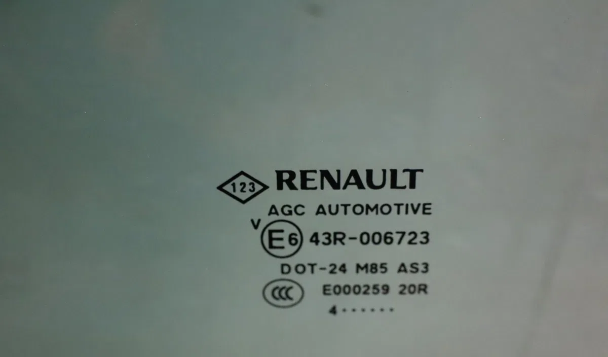 Glace porte ar g Renault SCÉNIC III (JZ0-1_) 1.6 dci (jz00, jz12) (2011) 5 portes occasion