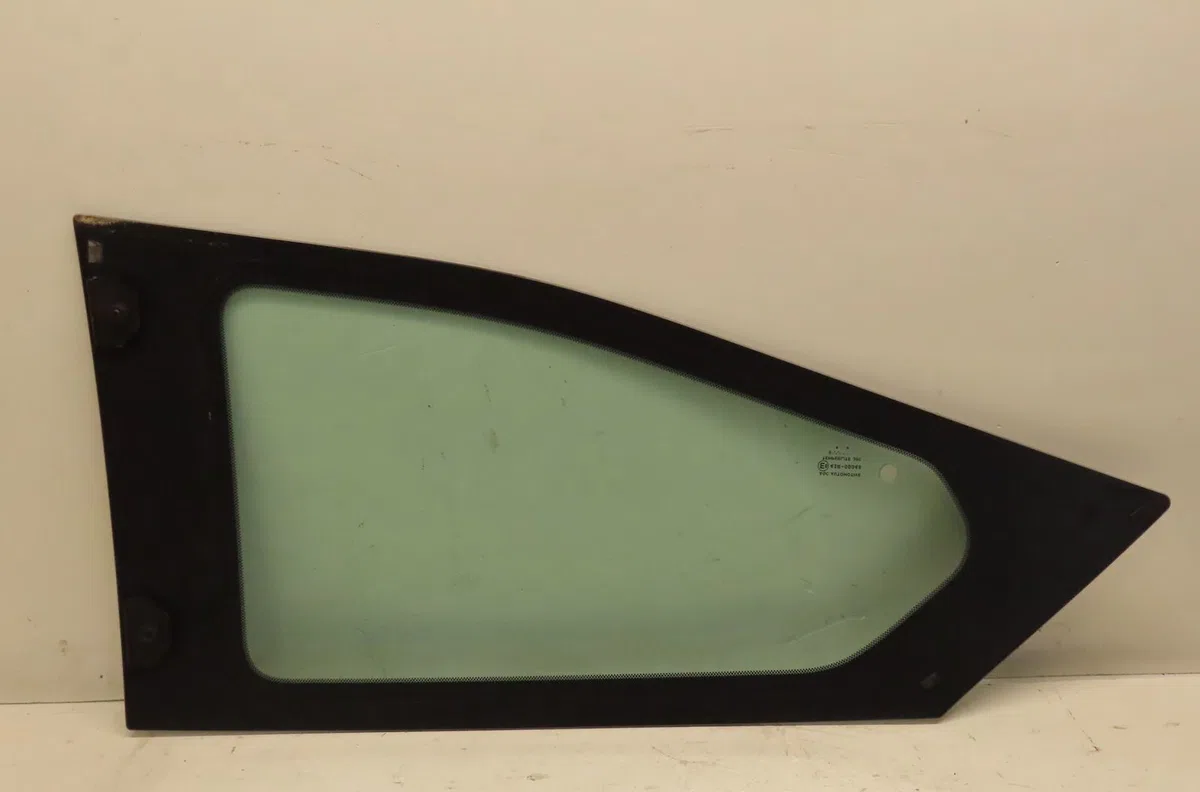 Glace porte ar g Toyota AYGO (_B4_) 1.0 (kgb40) (2014) occasion