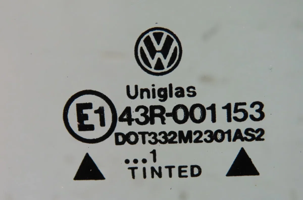 Glace porte ar g Volkswagen GOLF II (19E, 1G1) 1.8 (1986-1990) occasion