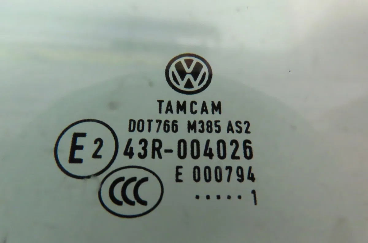 Glace porte ar g Volkswagen PASSAT B7 Variant (365) 1.6 tdi (2010-2014) occasion