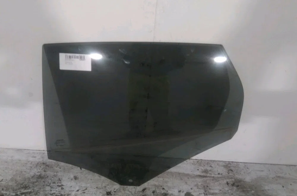 Glace porte ar g Volvo V40 3-5 portes (525) T2 (2015-2019) occasion