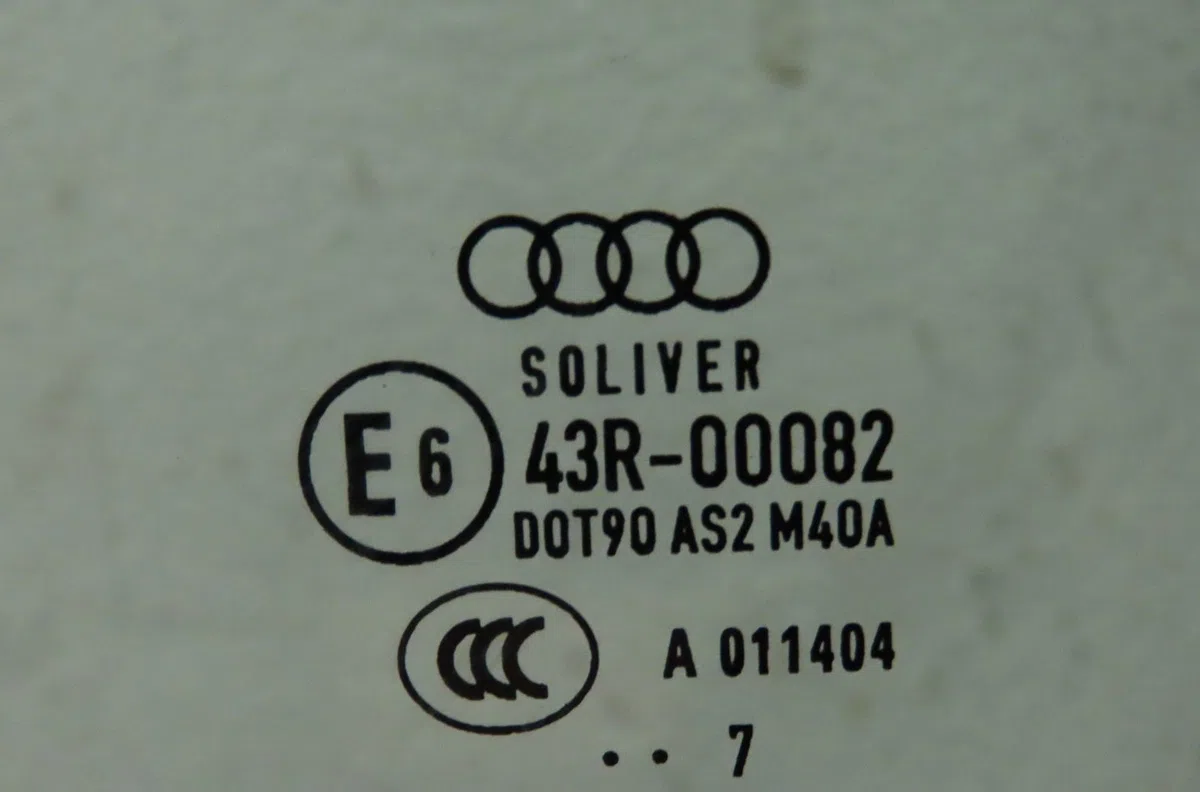 Glace porte av d Audi A1 Sportback (8XA, 8XF) 1.4 tdi (2014-2018) occasion