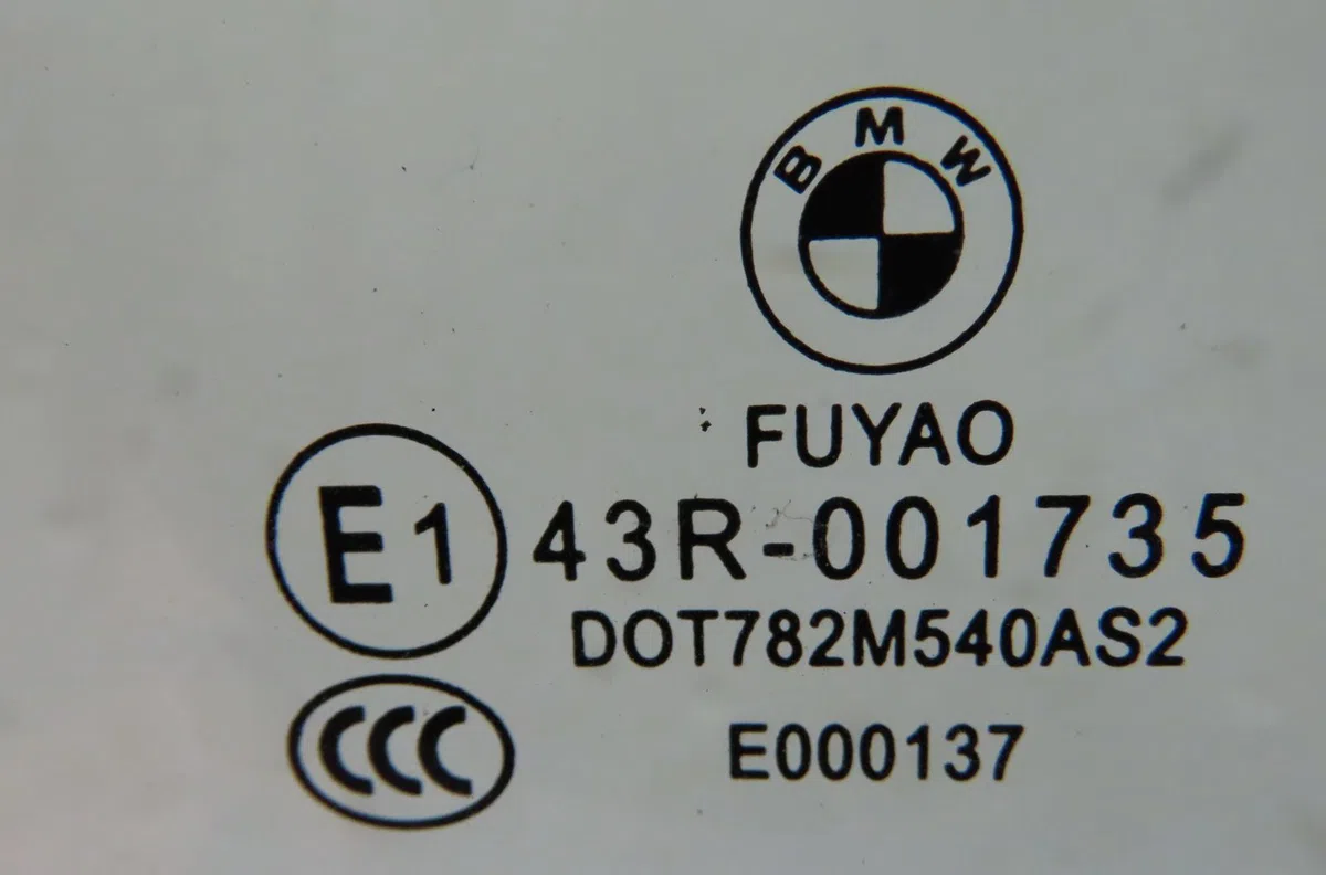 Glace porte av d Bmw 1 (F20) 118 d (2011-2015) occasion