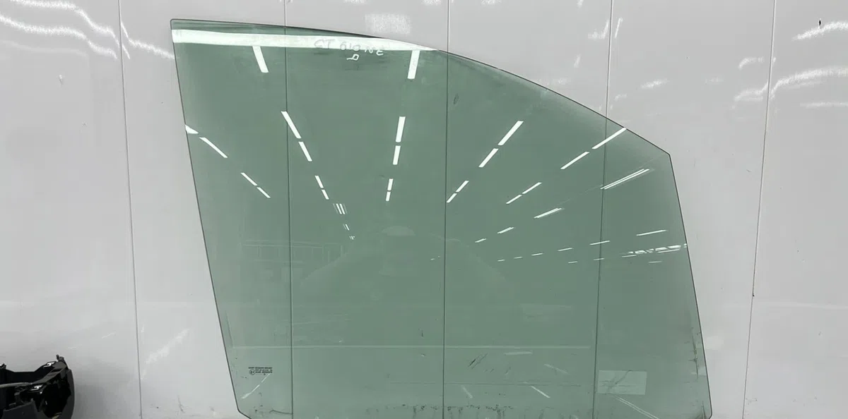 Glace porte av d CITROEN C8 occasion