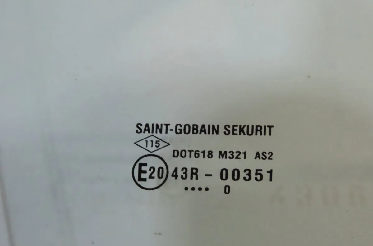 Glace porte av d Dacia DUSTER (HS_) 1.5 dci (2010-2018) occasion