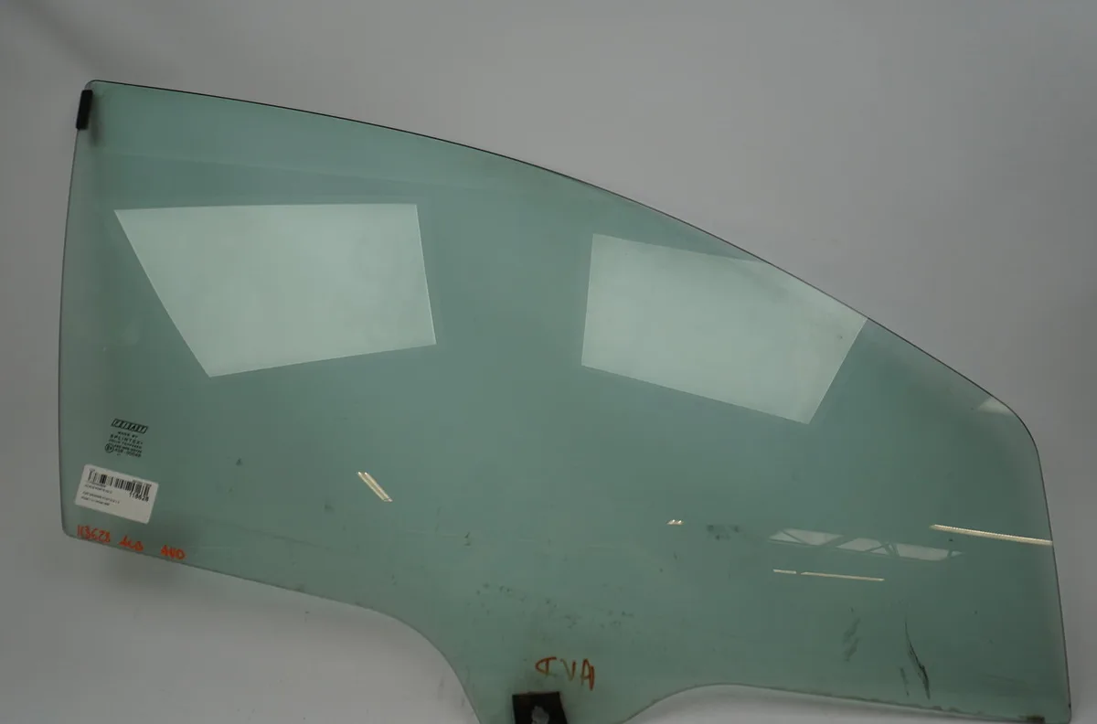 Glace porte av d Fiat GRANDE PUNTO (199_) 1.3 d multijet (2008) occasion
