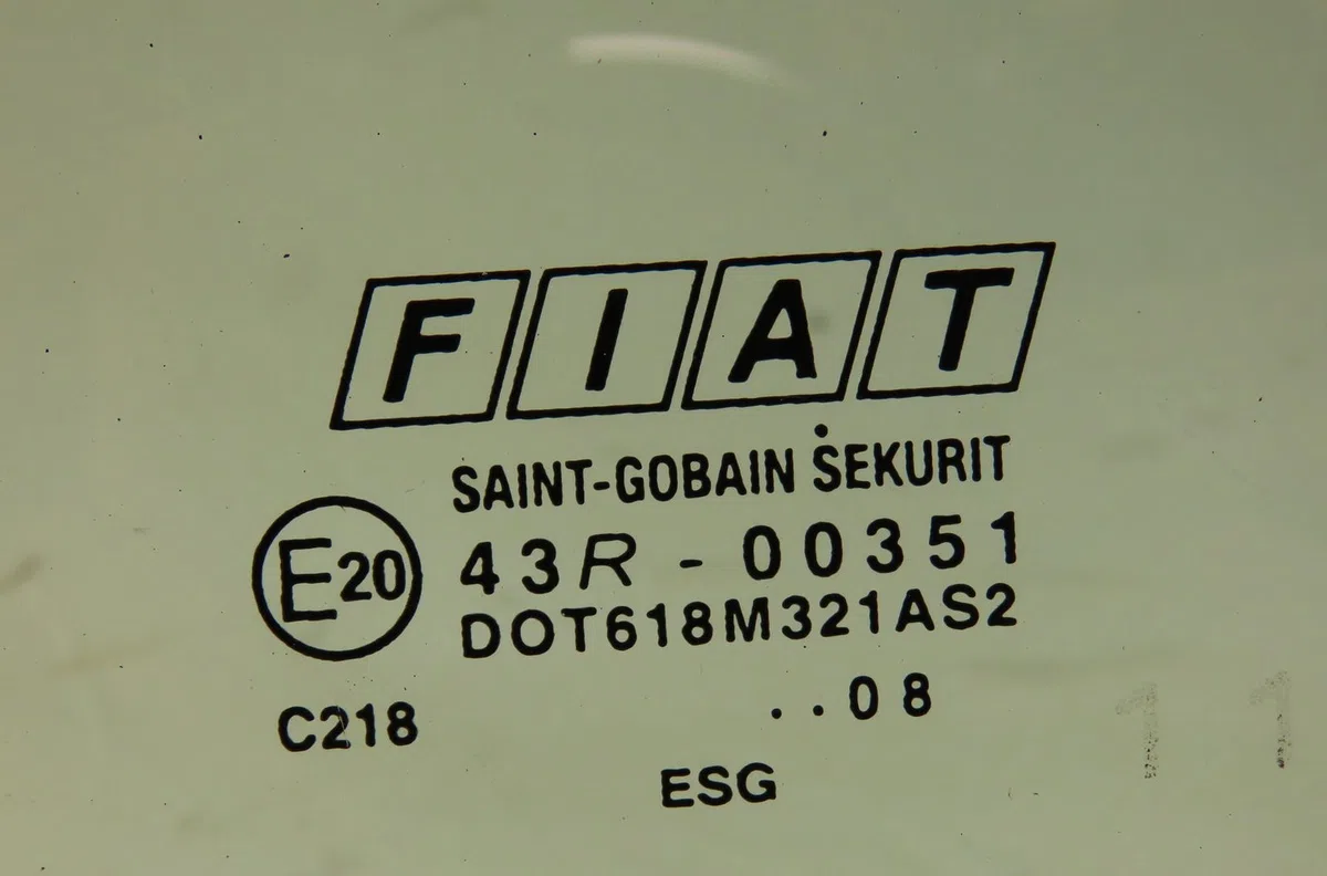 Glace porte av d Fiat PANDA (169_) 1.2 (169.axb11, 169.axb1a) (2003) 5 portes occasion