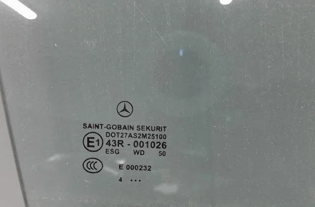 Glace porte av d Mercedes-benz CLK (C209) Clk 270 cdi (209.316) (2002-2009) occasion