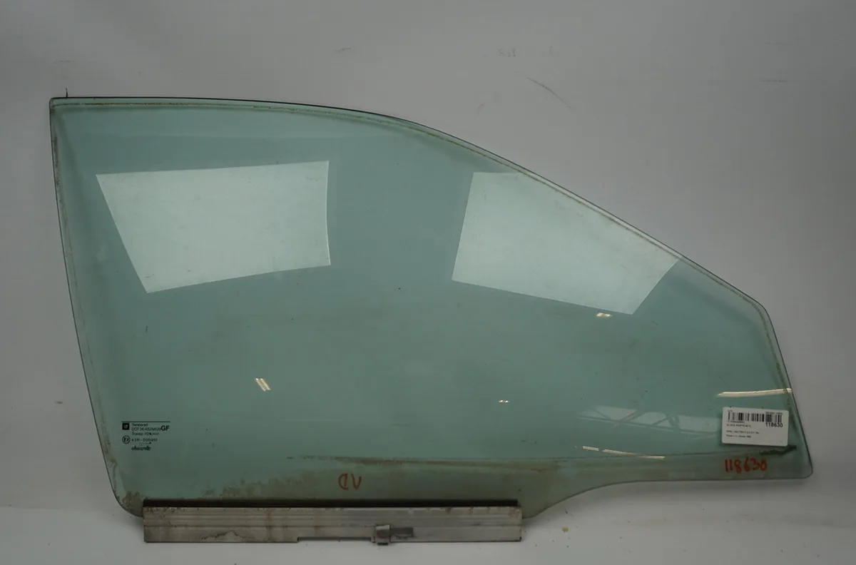 Glace porte av d Opel VECTRA B Break (J96) 2.0 dti 16v (f35) (1997-2003) occasion
