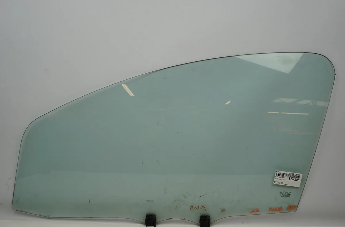 Glace porte av d Peugeot 107 (PM_, PN_) 1.0 (2005-2014) 3 portes occasion