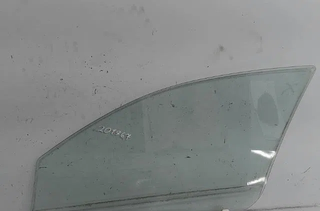 Glace porte av d Peugeot 4007 (VU_, VV_) 2.2 hdi (2007-2013) occasion