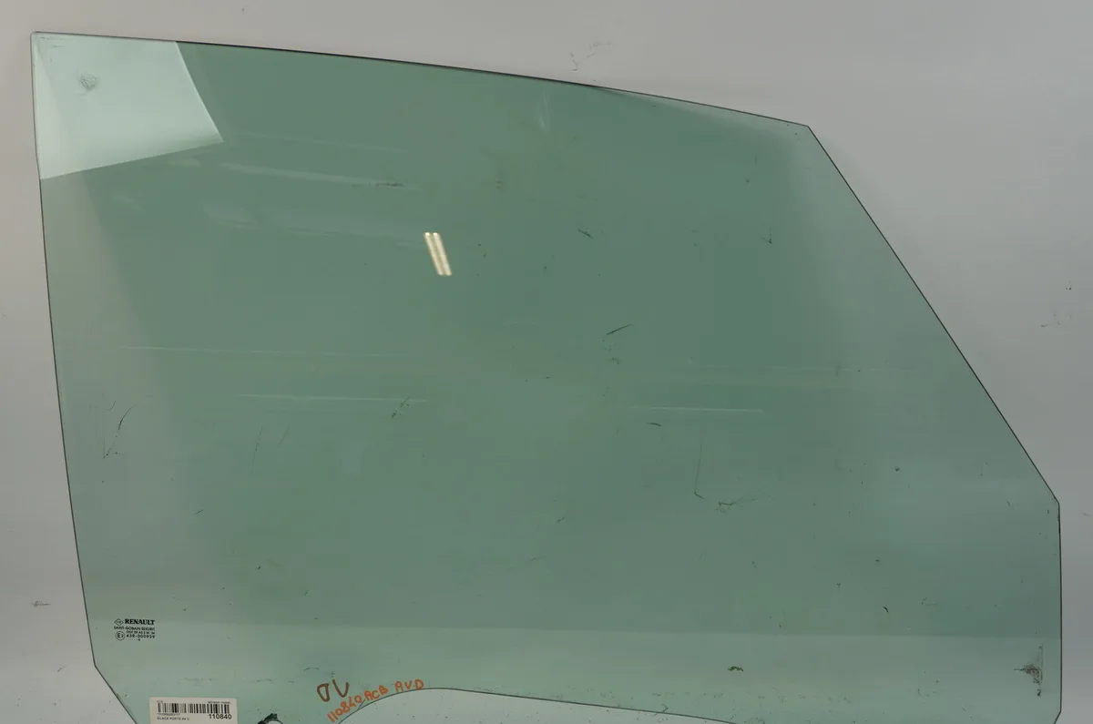 Glace porte av d Renault ESPACE IV (JK0-1_) 2.2 dci (jk0h) (2002-2006) occasion