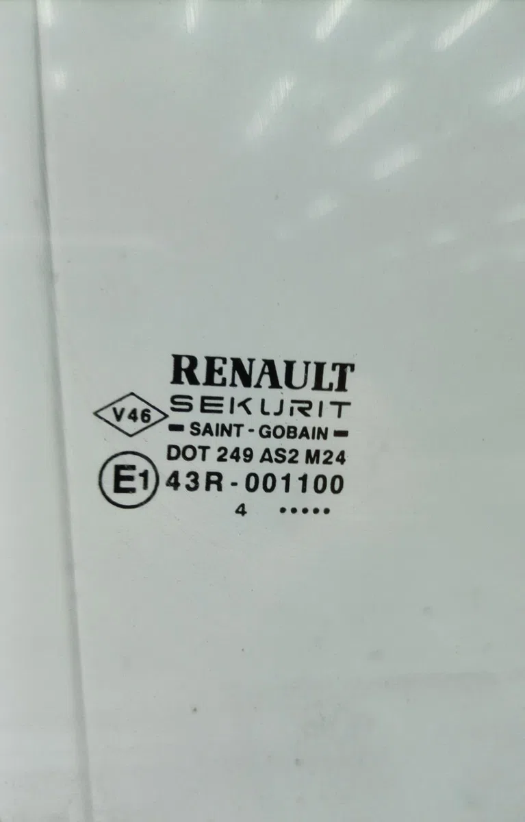 Glace porte av d RENAULT MEGANE 2 PHASE 1 BREAK occasion