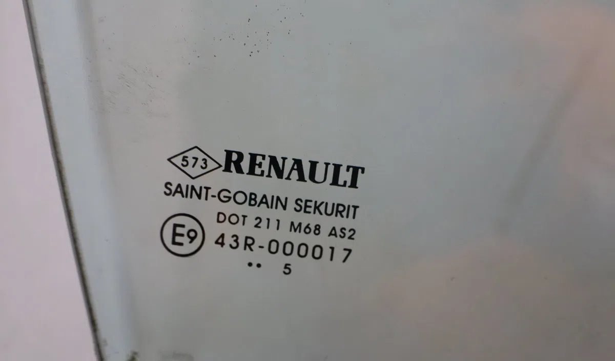 Glace porte av d Renault MEGANE II Coupé-Cabriolet (EM0-1_) 1.6 (2003-2009) occasion