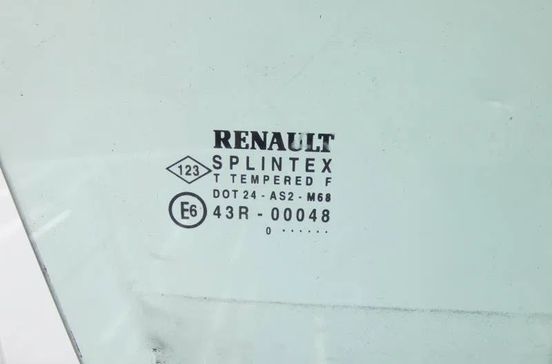 Glace porte av d RENAULT SCENIC 1 PHASE 2 occasion