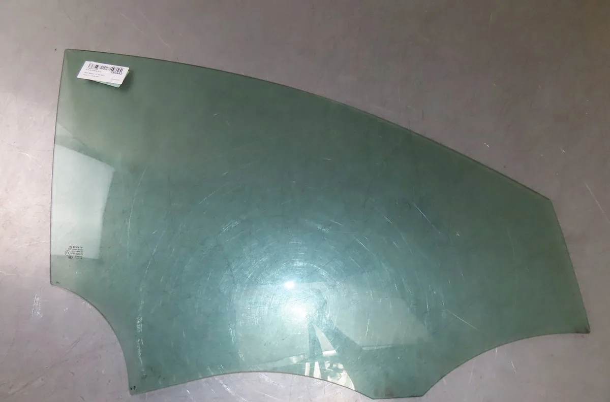 Glace porte av d Seat IBIZA IV ST (6J8, 6P8) 1.2 tsi (2010-2015) occasion