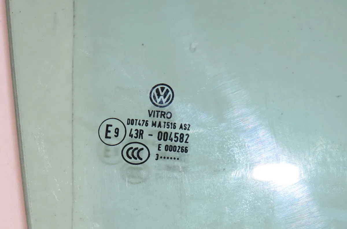 Glace porte av d Volkswagen BEETLE Décapotable (5C7, 5C8) 2.0 tsi (2012-2019) occasion