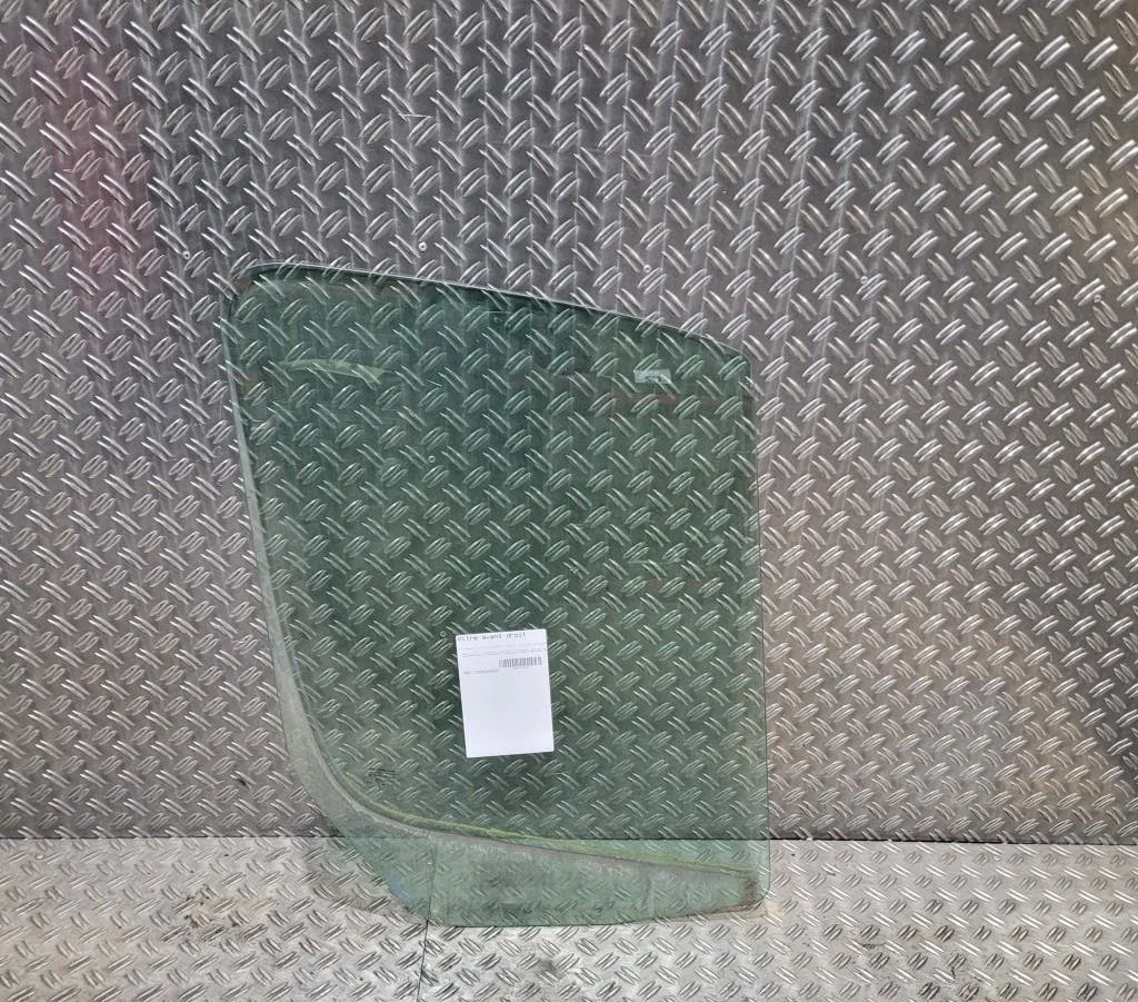 Glace porte av d Volkswagen CRAFTER 30-50 Camionnette (2E_) 2.5 tdi (2006-2011) occasion