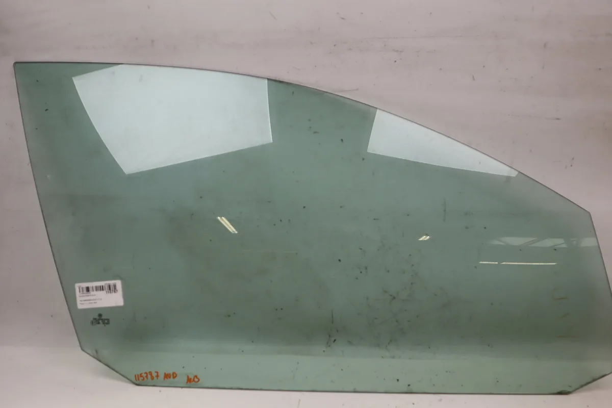Glace porte av d Volkswagen GOLF V (1K1) 1.4 fsi (2003-2006) occasion
