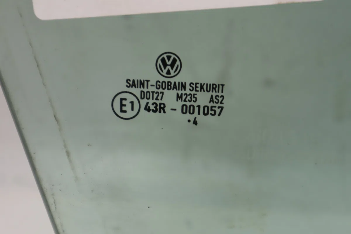 Glace porte av d Volkswagen GOLF V (1K1) 1.4 fsi (2003-2006) occasion