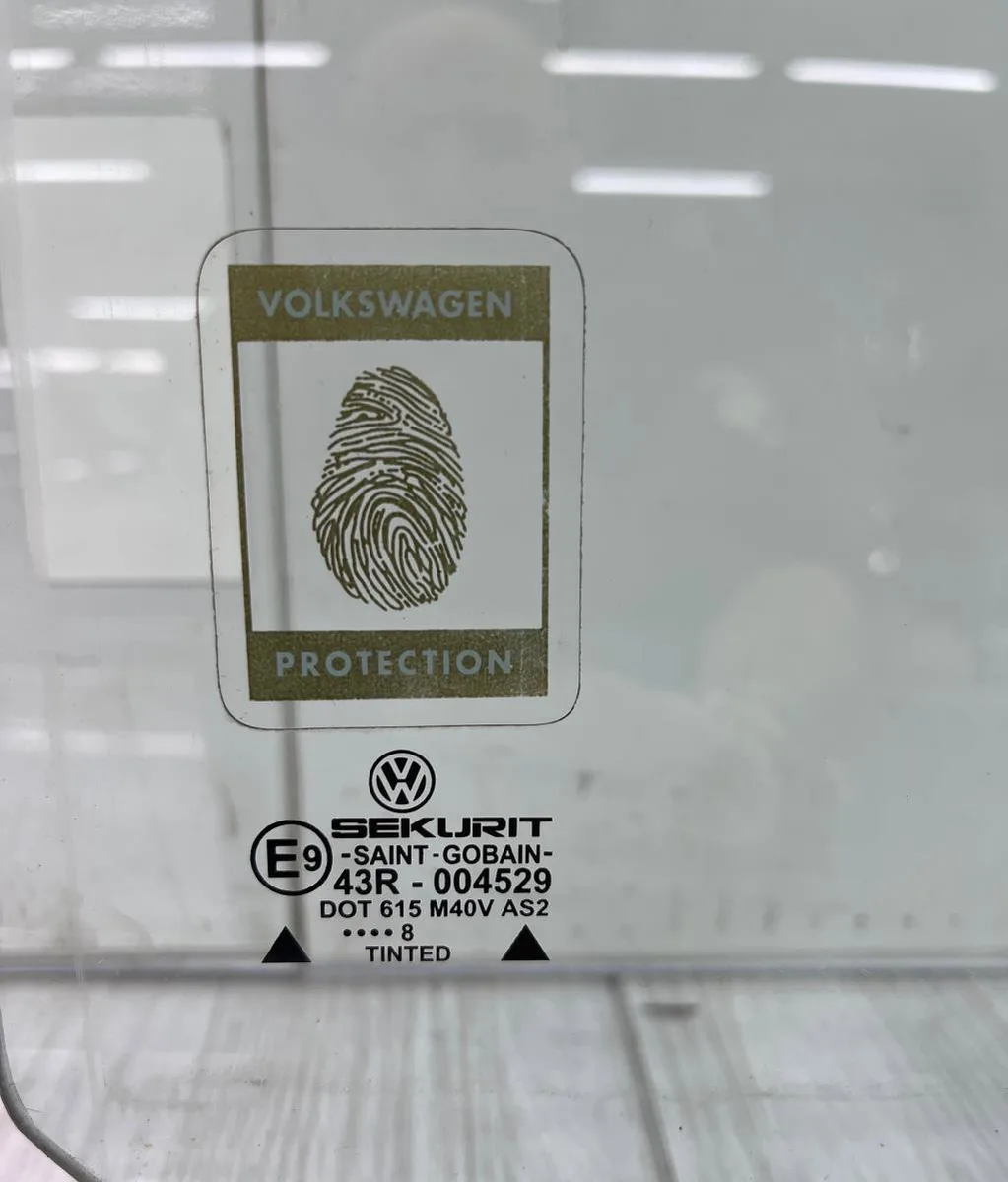 Glace porte av d VOLKSWAGEN NEW BEETLE 1 PHASE 1 occasion