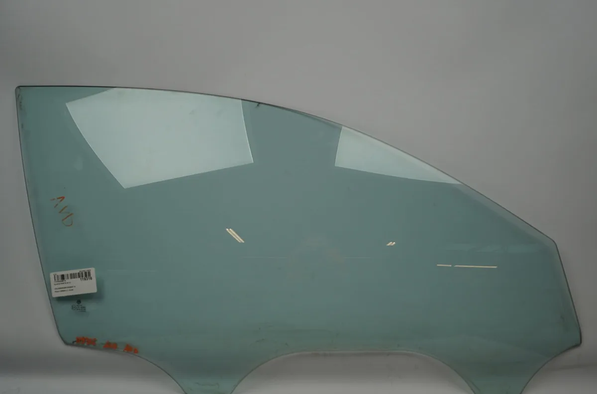 Glace porte av d Volkswagen PASSAT B5.5 Variant (3B6) 1.9 tdi (2000-2005) 5 portes occasion
