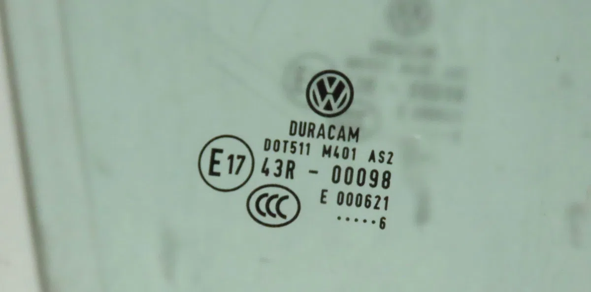 Glace porte av d Volkswagen PASSAT B8 Variant (3G5, CB5) 2.0 tdi (2014) occasion