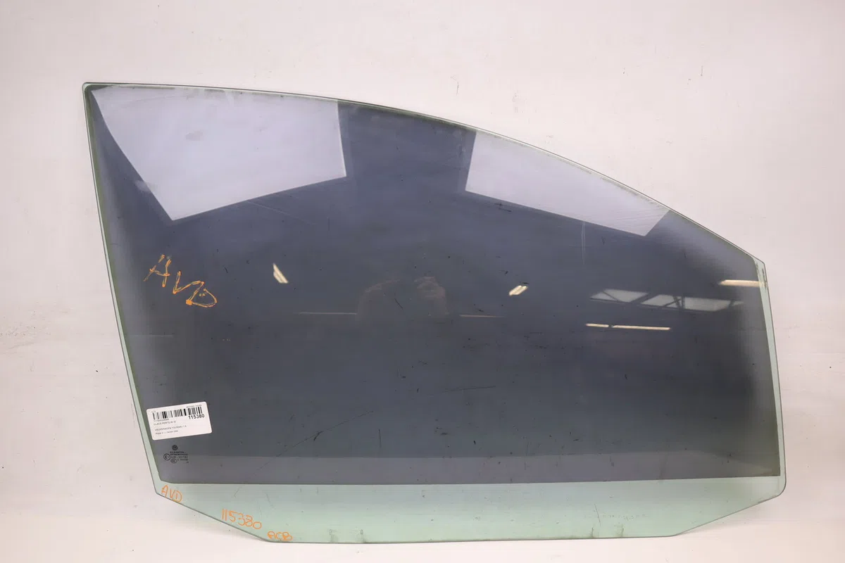 Glace porte av d Volkswagen TOURAN (1T1, 1T2) 1.9 tdi (2003-2004) 5 portes occasion