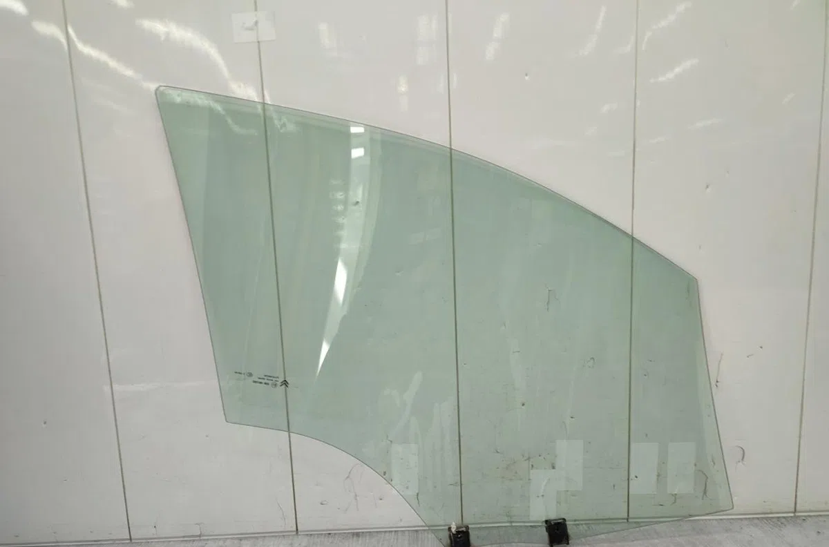 Glace porte av g CITROEN C4 2 PHASE 1 occasion