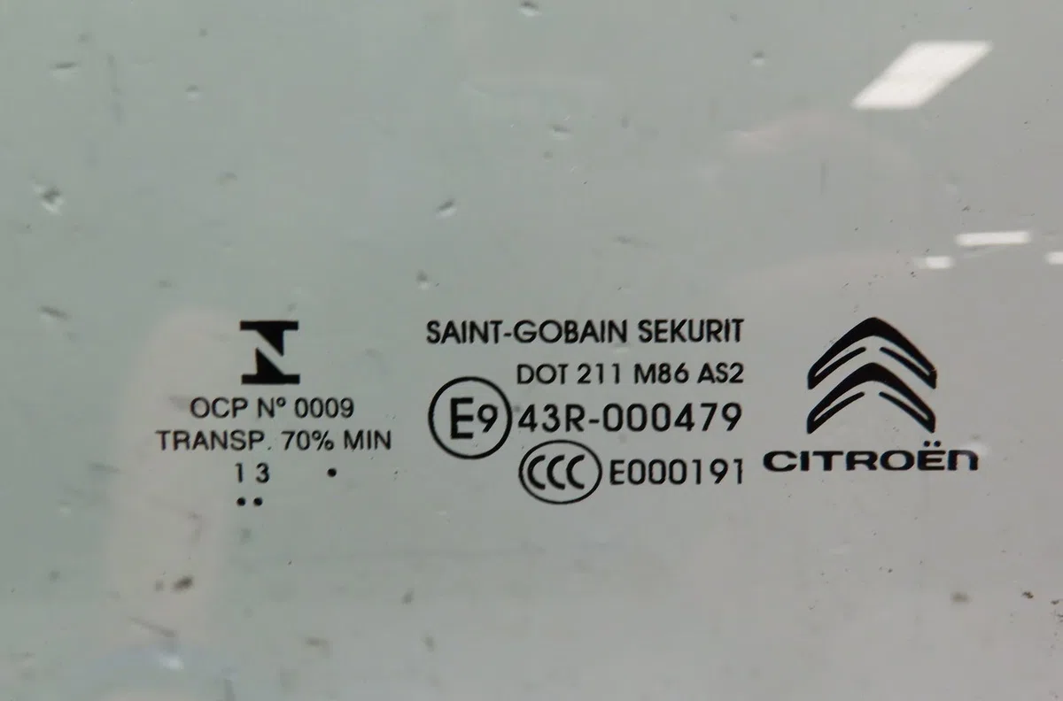 Glace porte av g Citroen C4 GRAND PICASSO II (DA_, DE_) 1.6 hdi - bluehdi 115 (2013) occasion