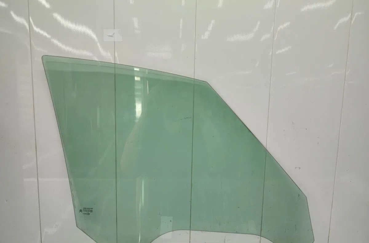 Glace porte av g CITROEN C4 PICASSO 1 occasion