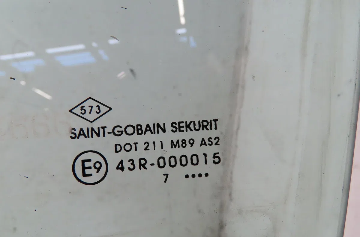 Glace porte av g Dacia LODGY (JS_) 1.5 dci (2012) occasion