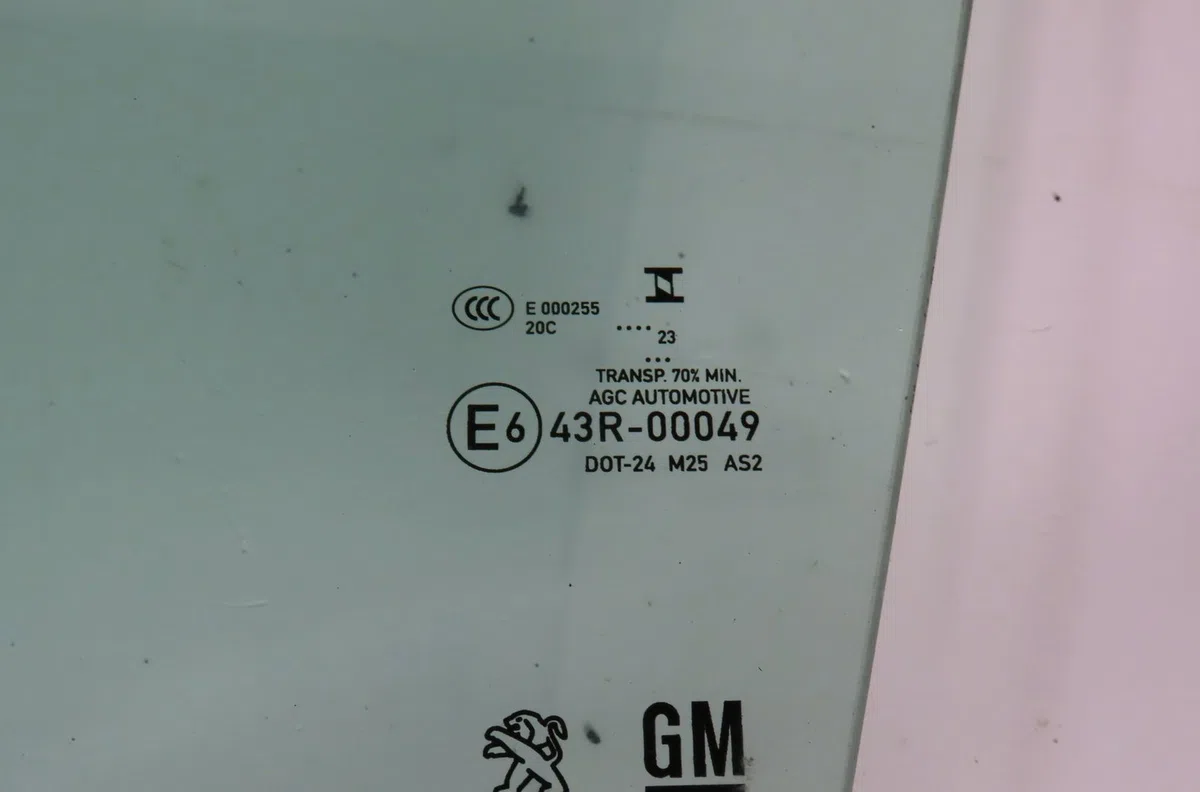 Glace porte av g Ds DS 7 (J4_, JC_) Bluehdi 130 (jcyhzu) (2022) occasion