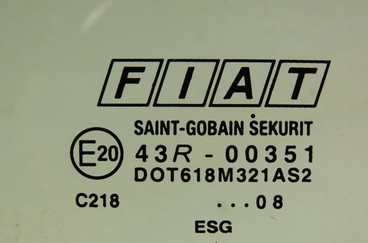 Glace porte av g Fiat PANDA (169_) 1.2 (169.axb11, 169.axb1a) (2003) 5 portes occasion