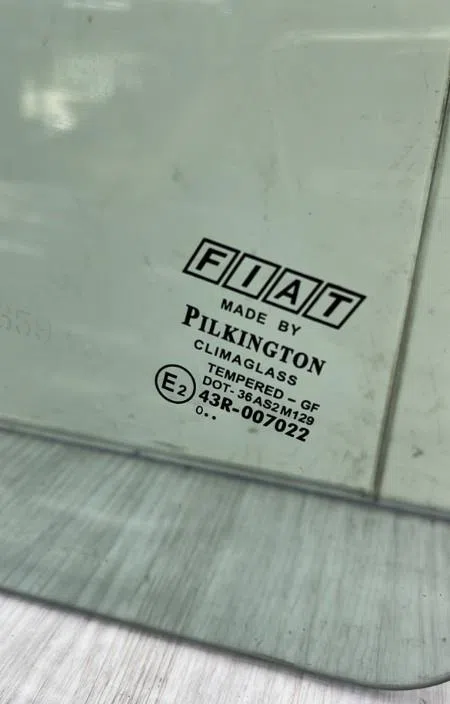 Glace porte av g FIAT PUNTO 2 PHASE 1 occasion