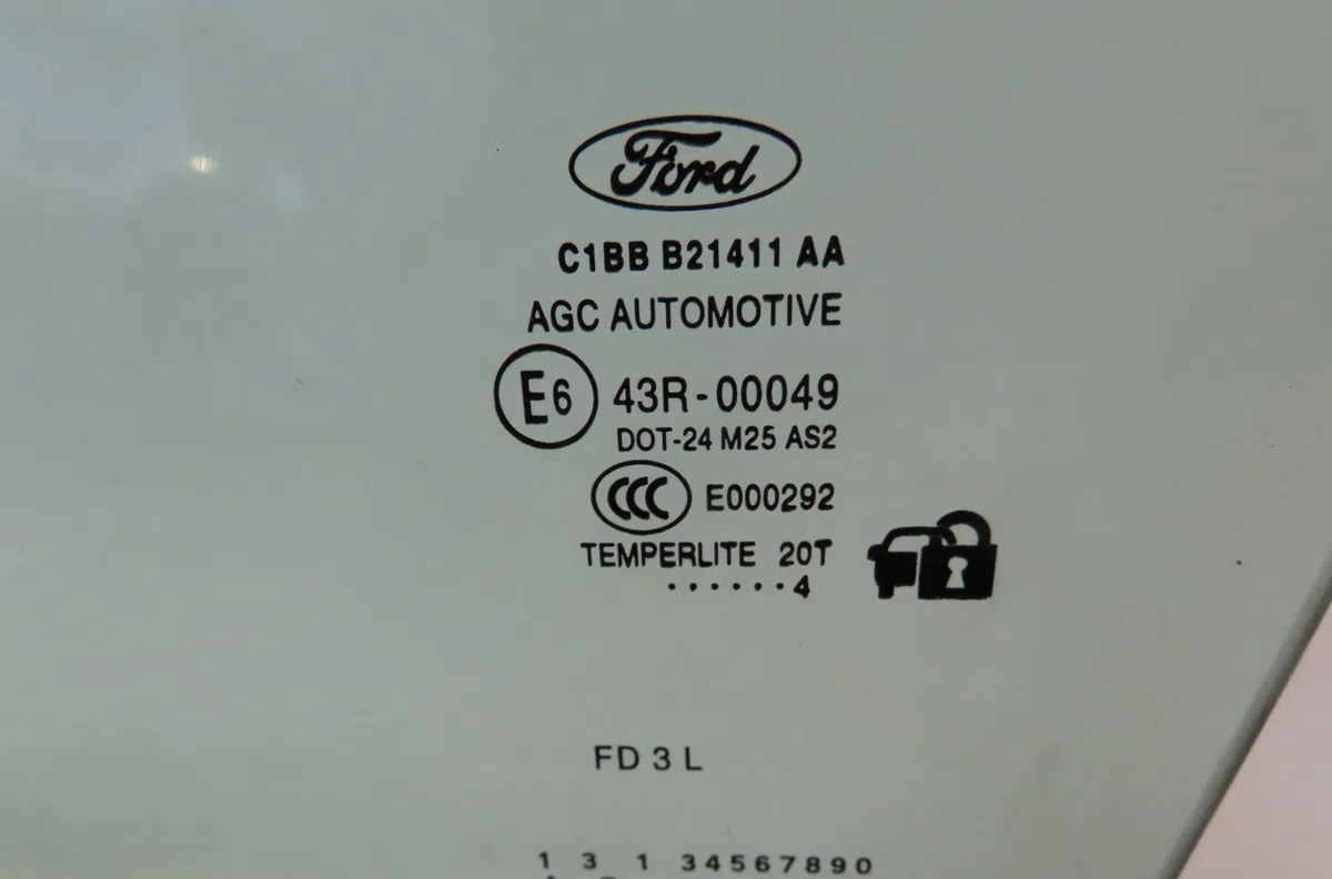 Glace porte av g Ford FIESTA VI (CB1, CCN) 1.25 (2008-2017) 5 portes occasion