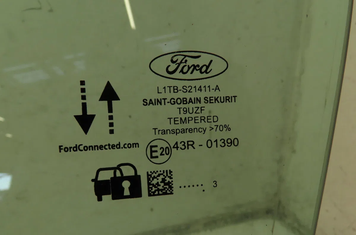 Glace porte av g Ford PUMA (J2K, CF7) 1.0 flexifuel (2021) occasion