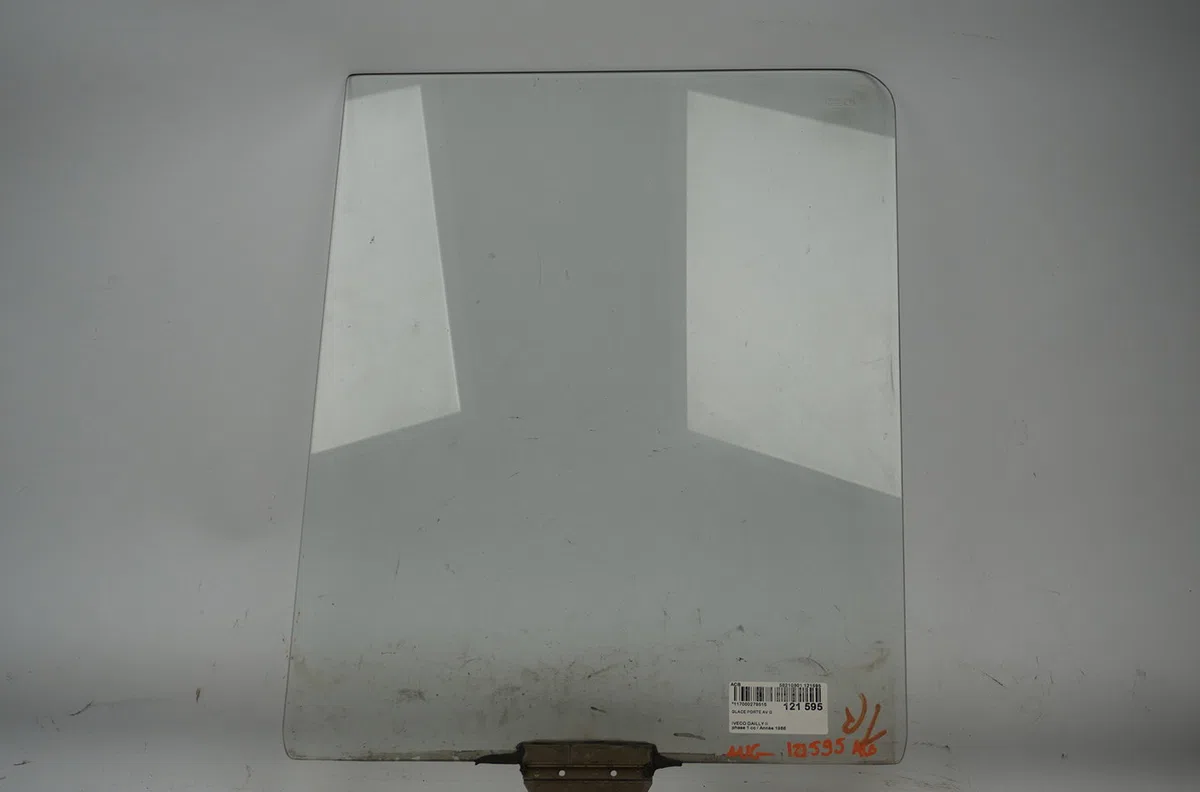 Glace porte av g IVECO DAILLY II  35-8.1 2.5D occasion