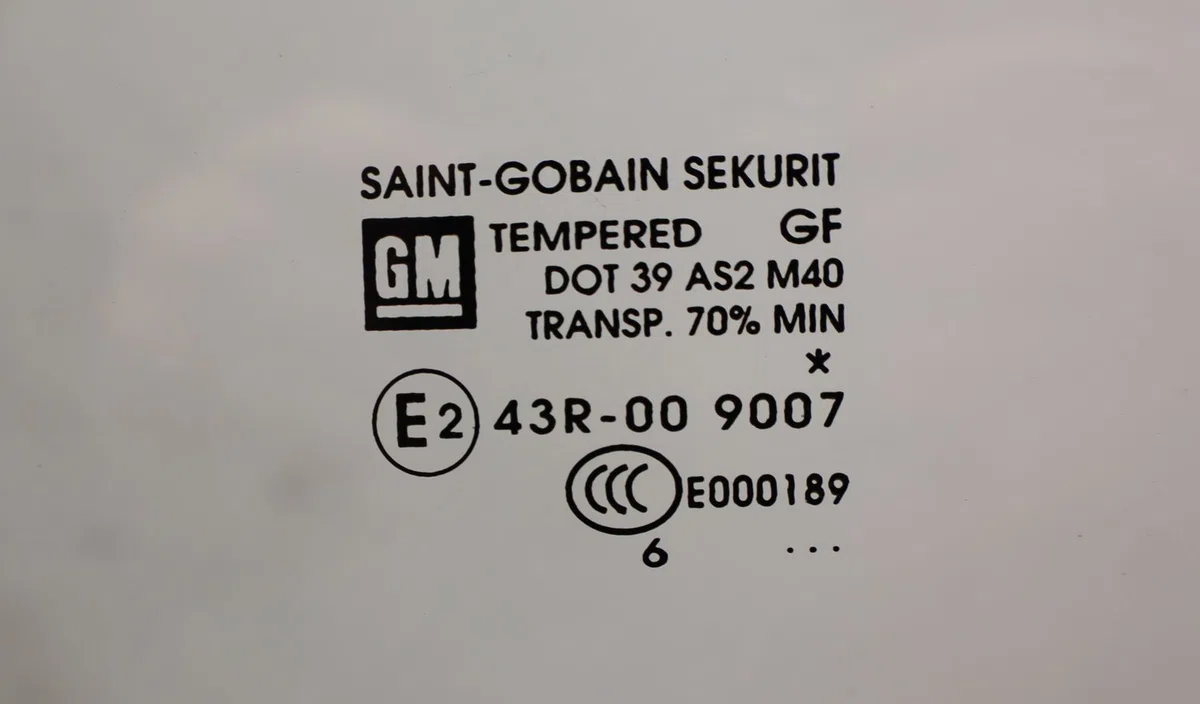Glace porte av g Opel CORSA D (S07) 1.3 cdti (l08, l68) (2006-2014) 3 portes occasion