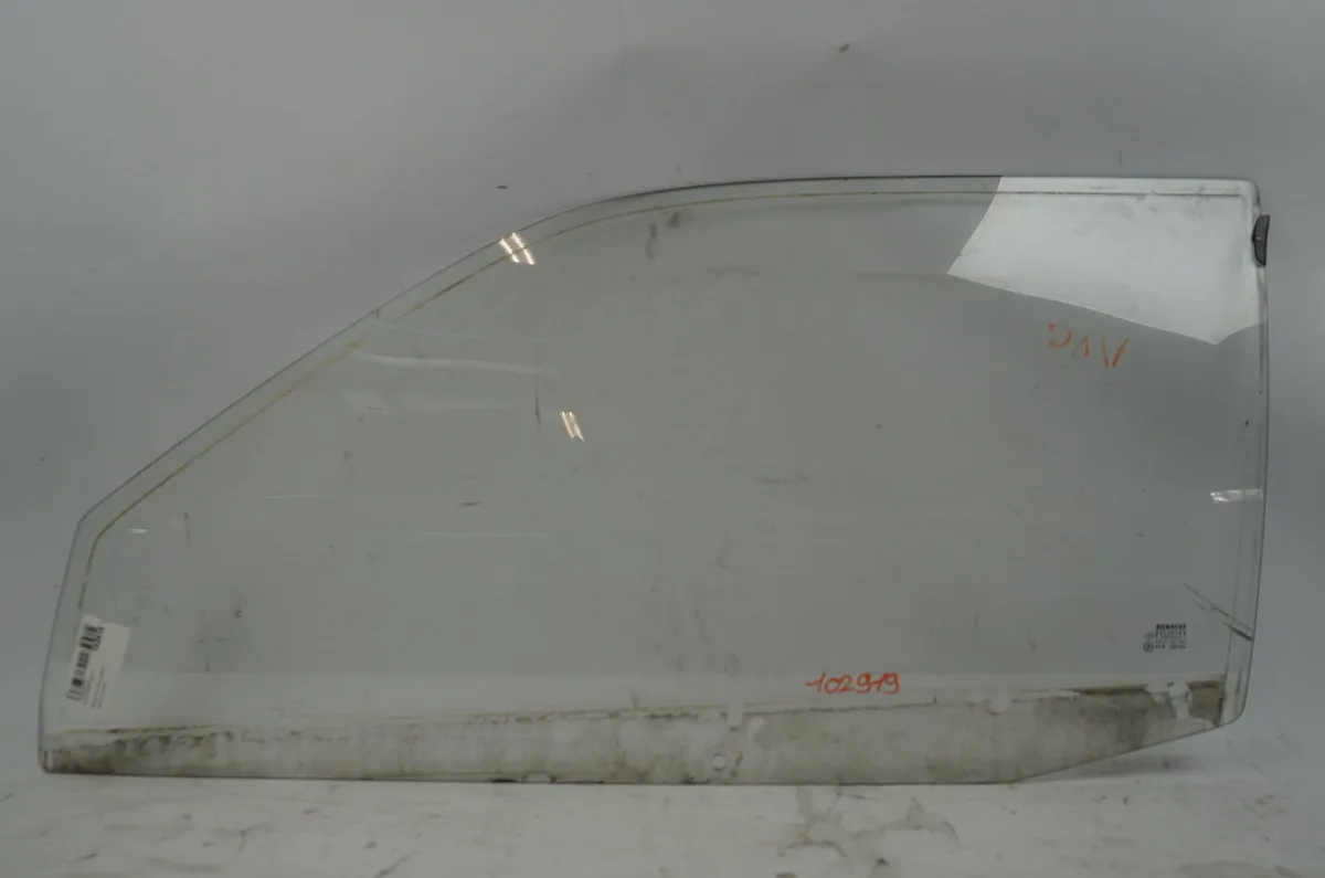 Glace porte av g Renault CLIO I (B-C57_, 5-357_) 1.2 (b-c-s57a, b-c57s, 5-357f, 5-357j, 5-357l, 5-357r) (1990-1998) 5 po