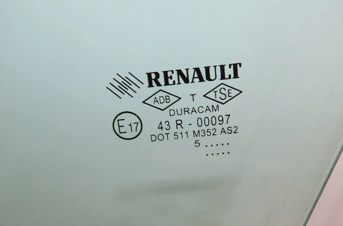 Glace porte av g Renault CLIO IV (BH_) 1.2 16v (2012) occasion