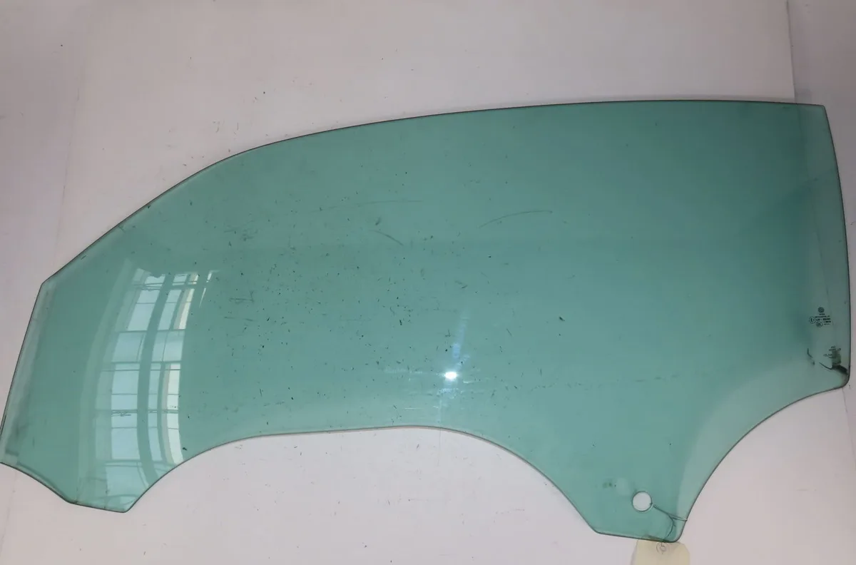 Glace porte av g Volkswagen BEETLE Décapotable (5C7, 5C8) 2.0 tsi (2012-2019) occasion