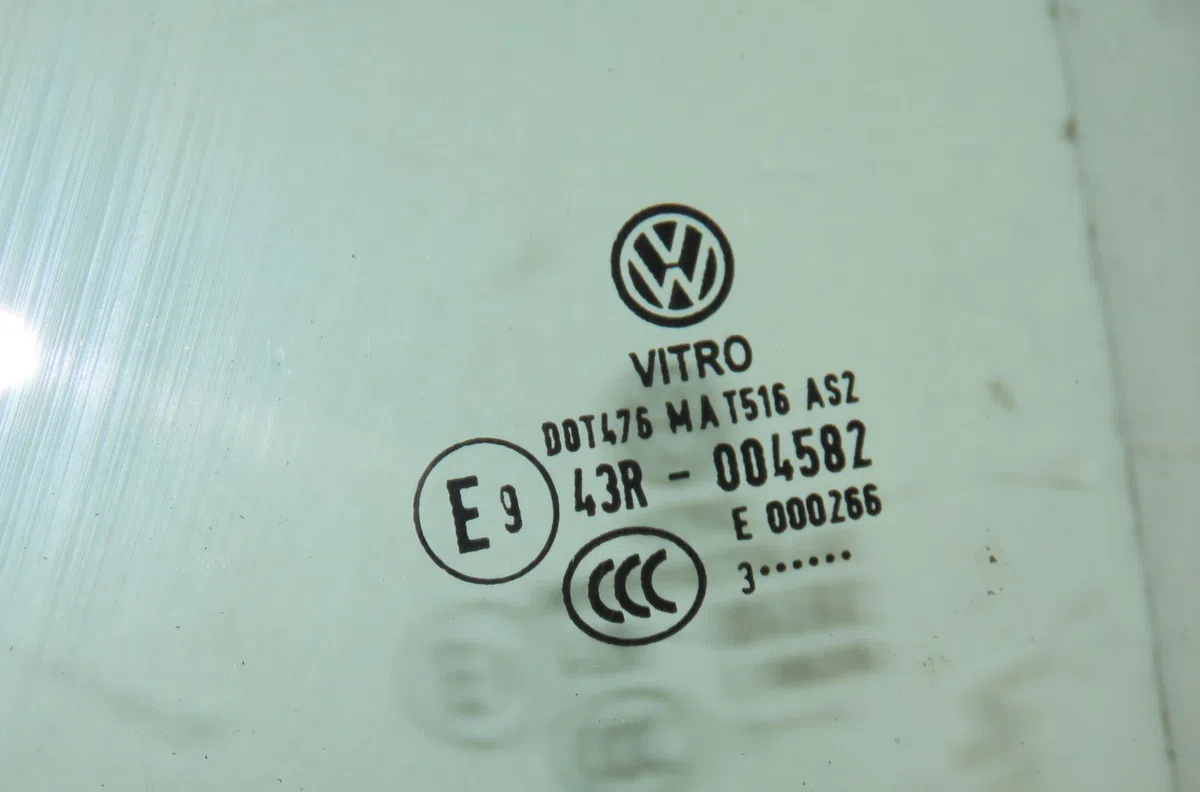 Glace porte av g Volkswagen BEETLE Décapotable (5C7, 5C8) 2.0 tsi (2012-2019) occasion