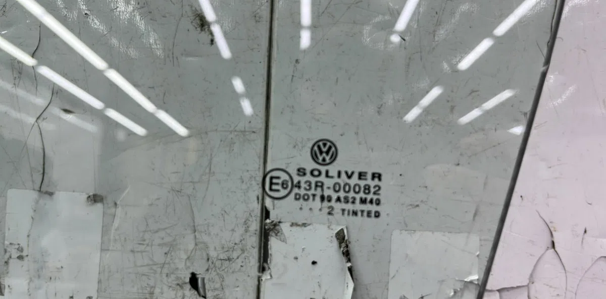 Glace porte av g VOLKSWAGEN PASSAT 4 PHASE 2 occasion