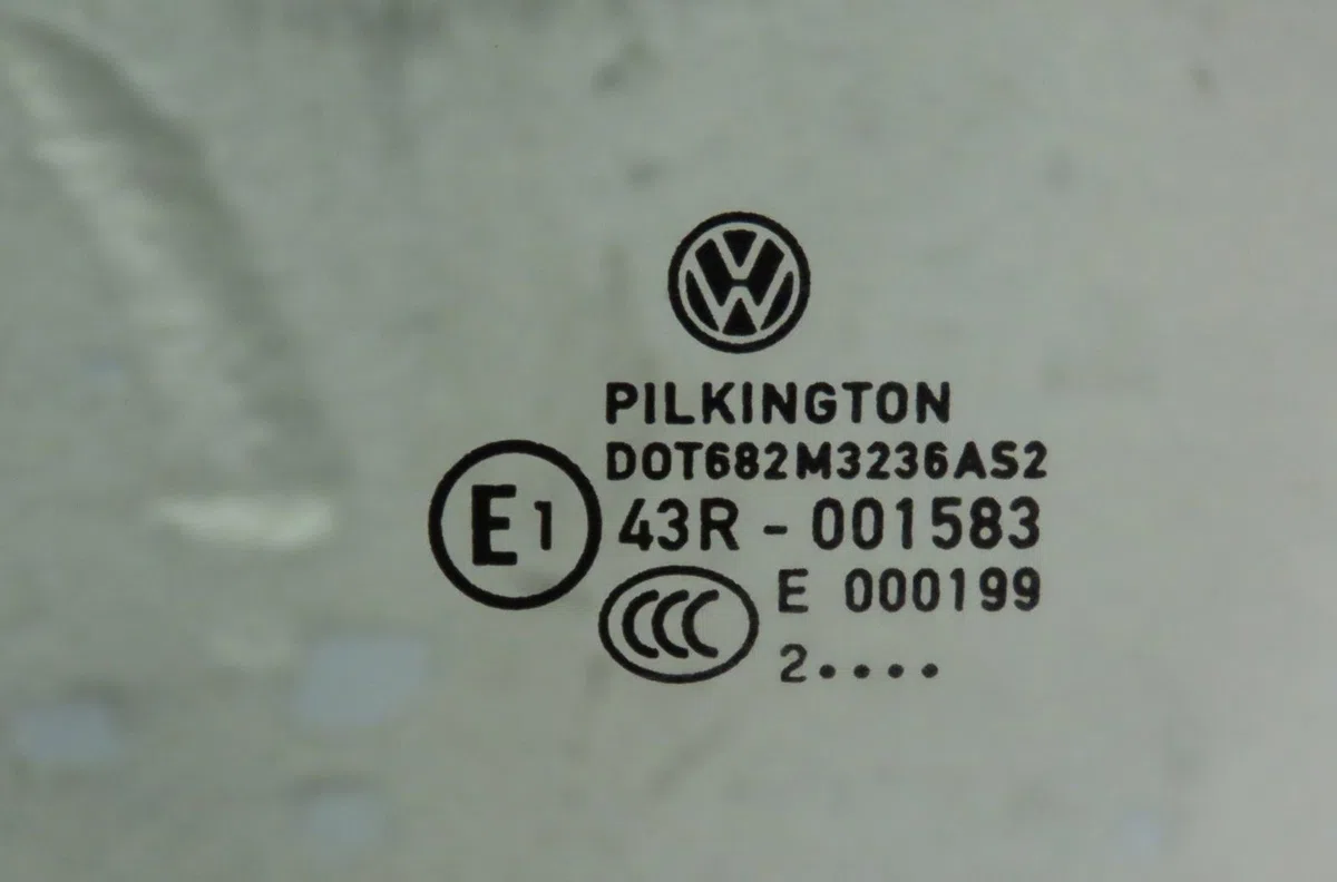 Glace porte av g Volkswagen POLO V (6R1, 6C1) 1.6 tdi (2009) occasion