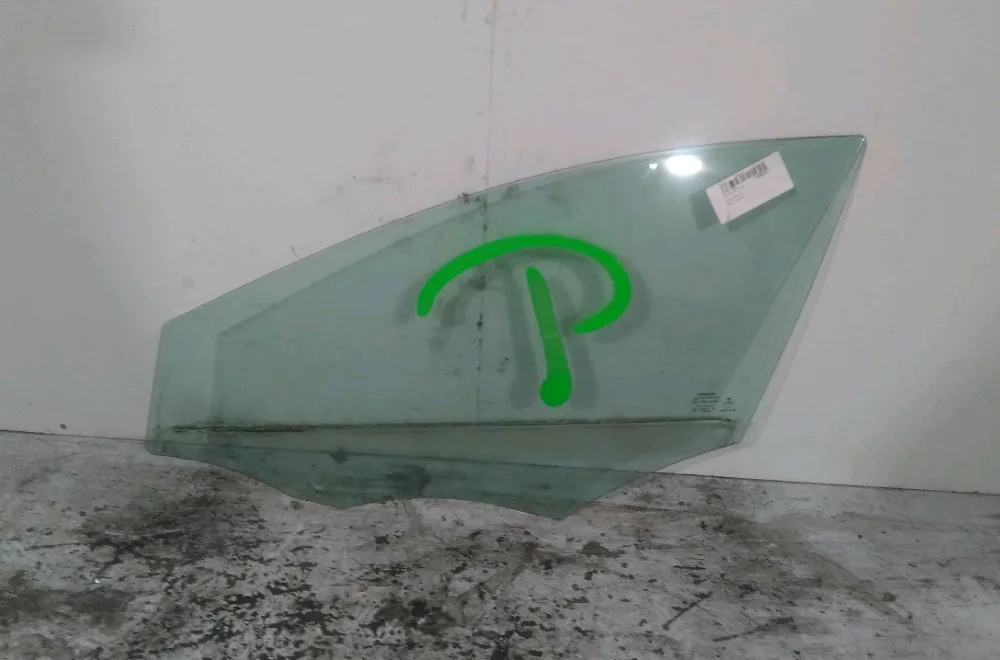Glace porte av g Volvo V40 3-5 portes (525) T2 (2015-2019) occasion