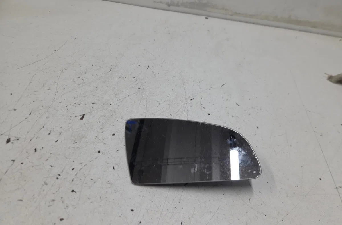 Glace  retroviseur exterieur droit AUDI A3 2 PHASE 1 occasion