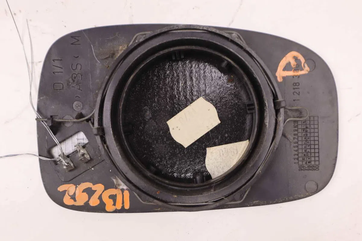 Glace  retroviseur exterieur droit Peugeot 306 3-5 portes (7A, 7C, N3, N5) 1.9 d (1994-2001) occasion