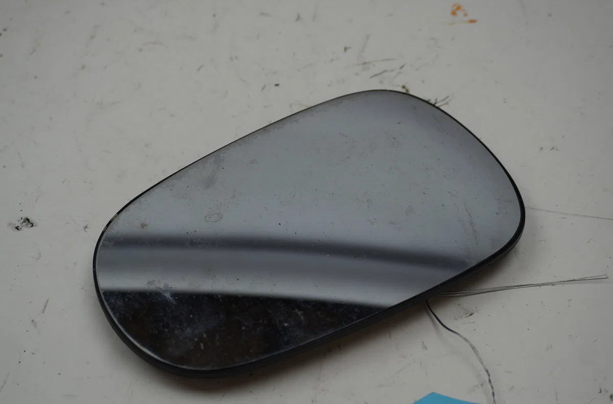 Glace  retroviseur exterieur droit Renault CLIO II (BB_, CB_) 1.2 (bb0a, bb0f, bb10, bb1k, bb28, bb2d, bb2h, cb0a,... (1